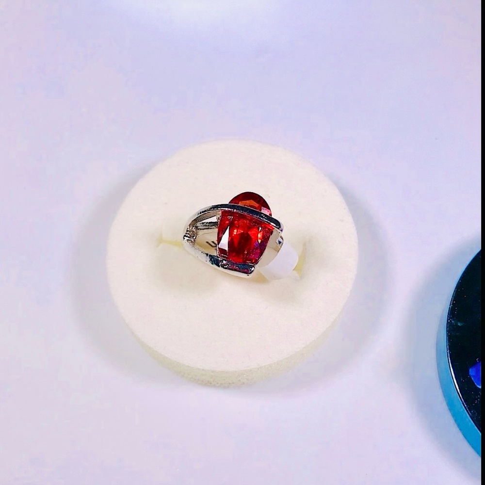 Gorgeous Unique Vintage RED CZ Ring Vintage Deadstock NEW NWT Rare